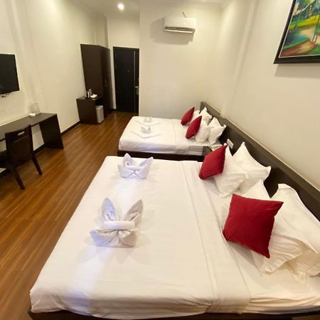 Apple Hotel Two - Near Phnom Penh Airport Экстерьер фото