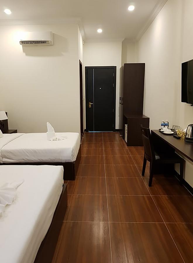 Apple Hotel Two - Near Phnom Penh Airport Экстерьер фото