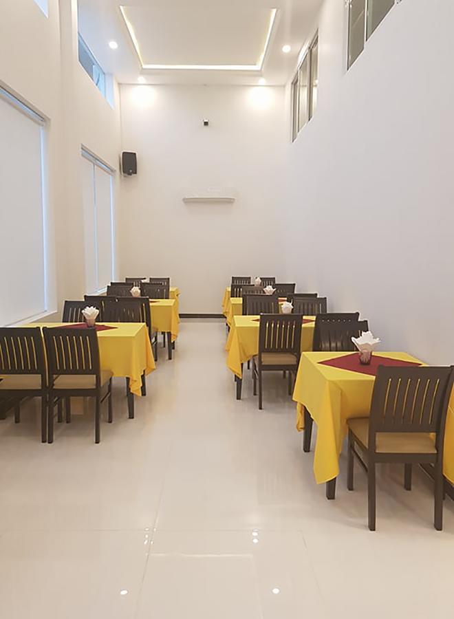 Apple Hotel Two - Near Phnom Penh Airport Экстерьер фото