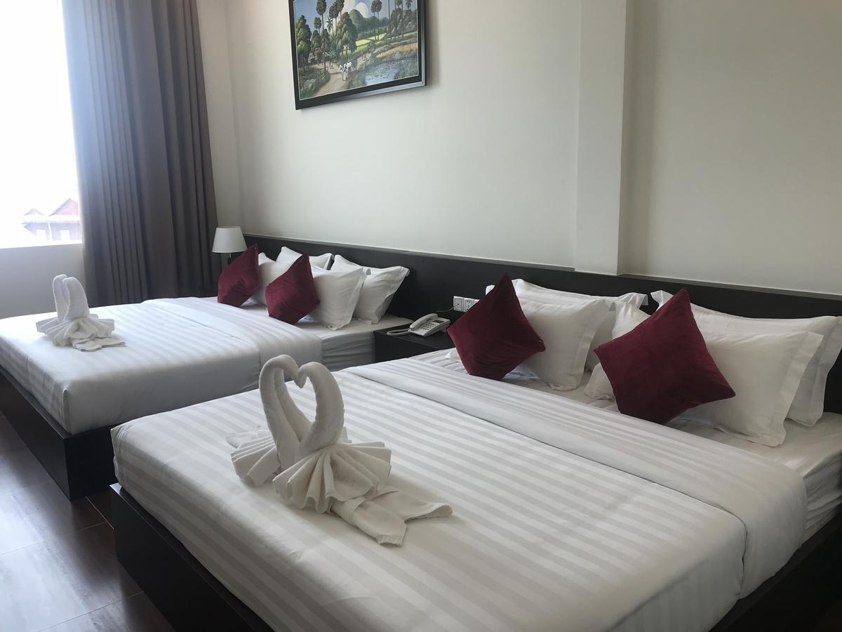 Apple Hotel Two - Near Phnom Penh Airport Экстерьер фото