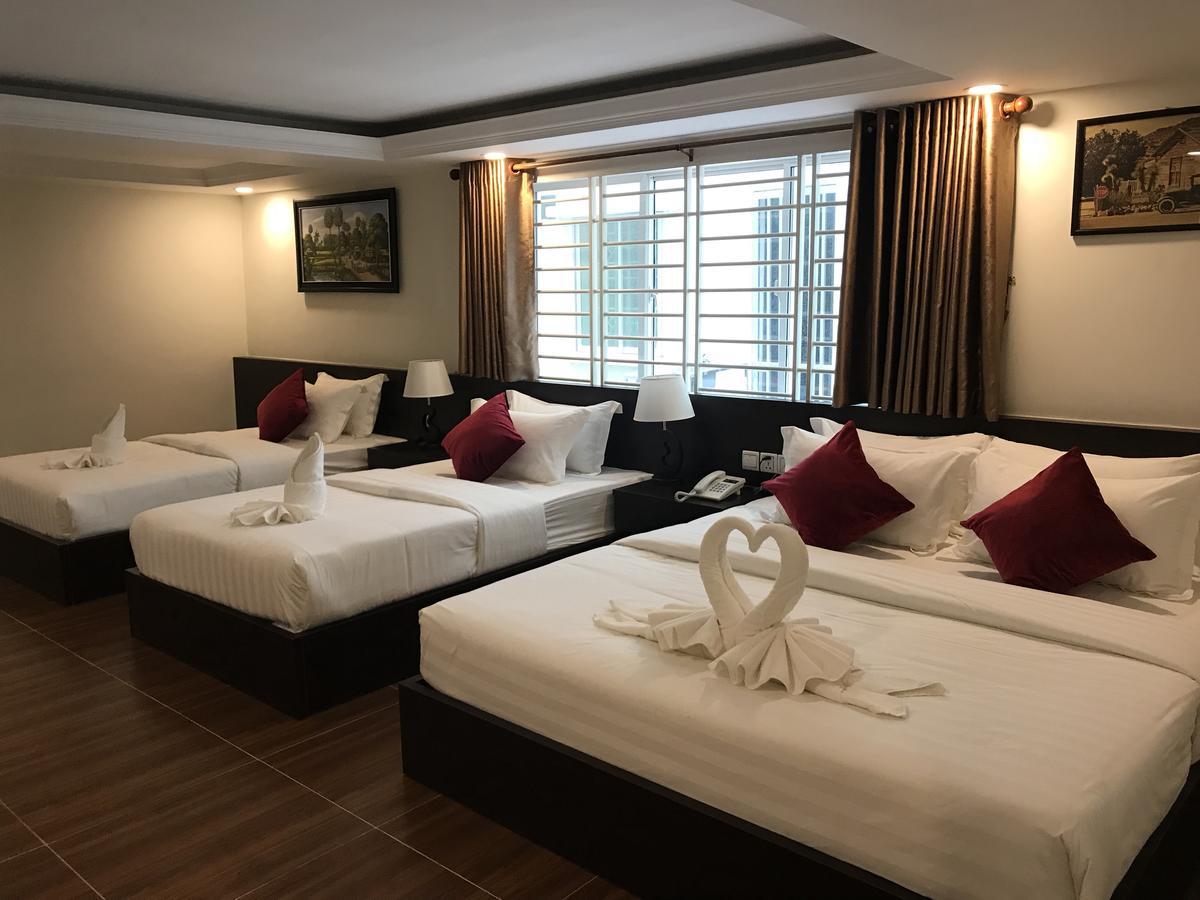 Apple Hotel Two - Near Phnom Penh Airport Экстерьер фото