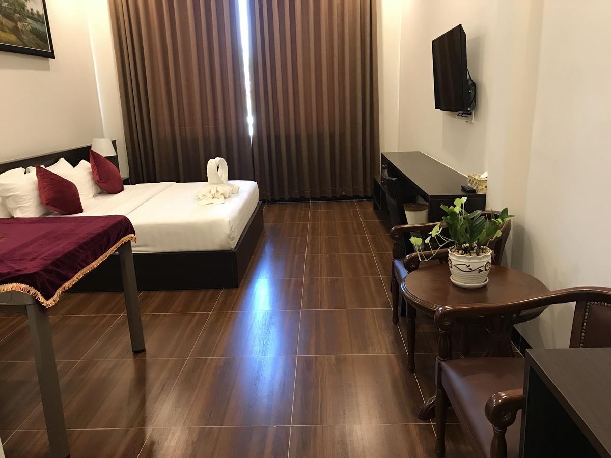 Apple Hotel Two - Near Phnom Penh Airport Экстерьер фото
